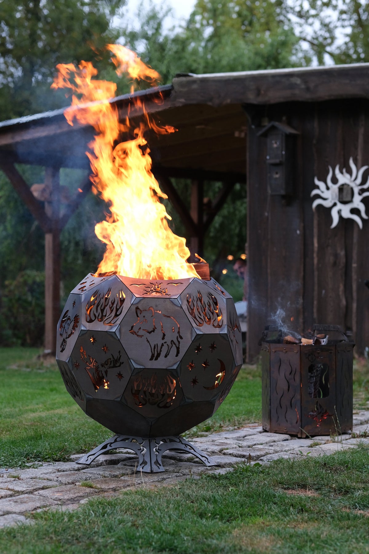 Feuerkugel am Abend